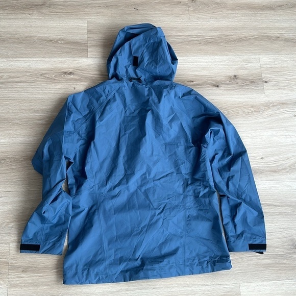 Adidas Men's Xperior Gore-Tex Packable Jacket in Wonder Steel medium - Picture 9 of 9